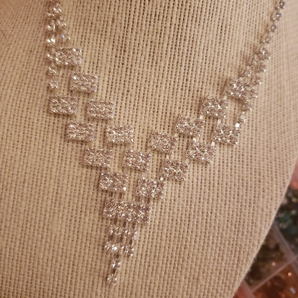 COPY - Crystal Rhinestone Bib Statement Choker Ne…